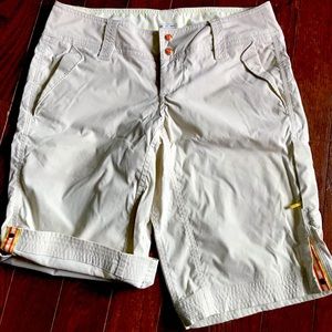 Lululemon shorts 🍋